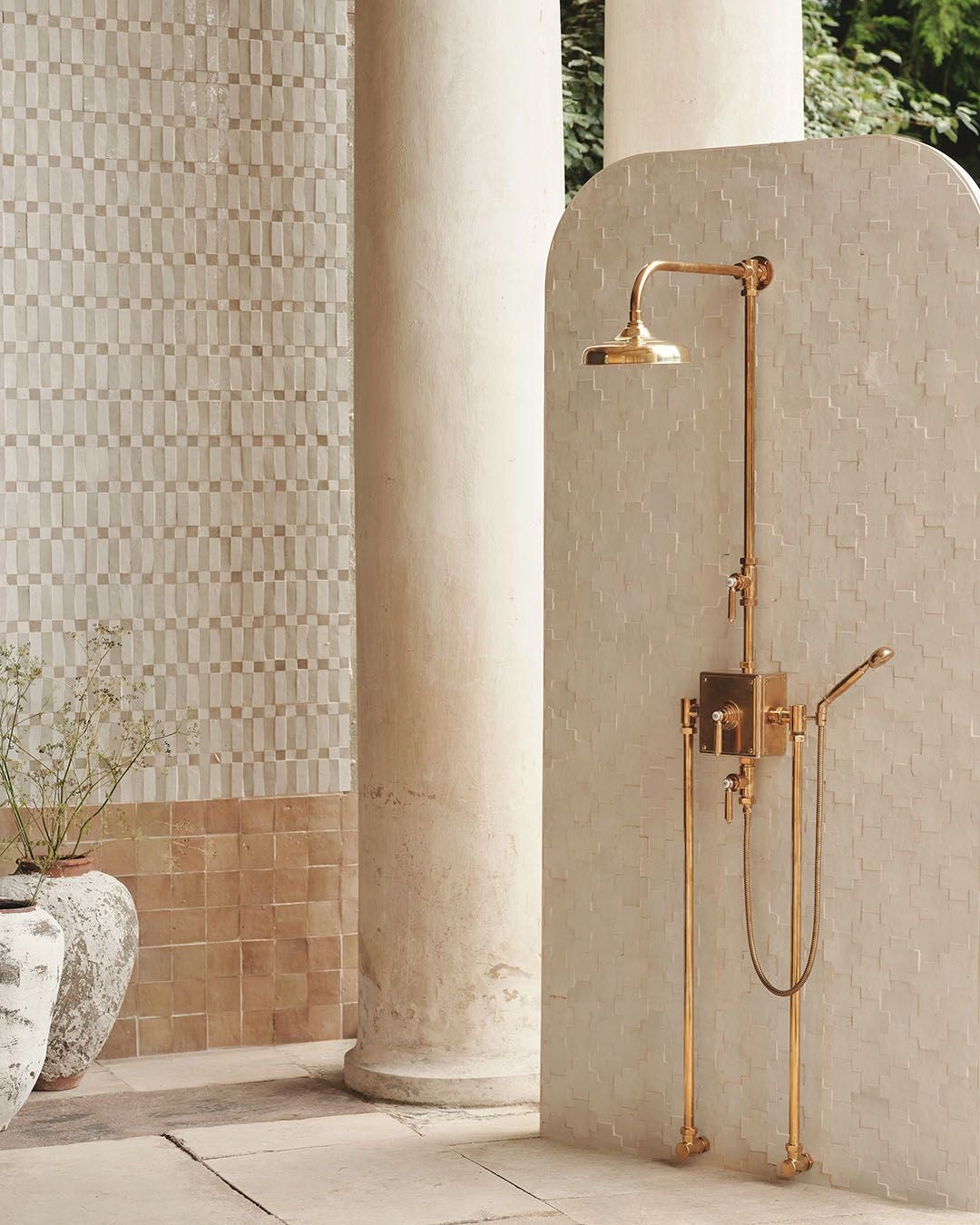 A Luxurious Bathroom Starts with a Modern Shower Design