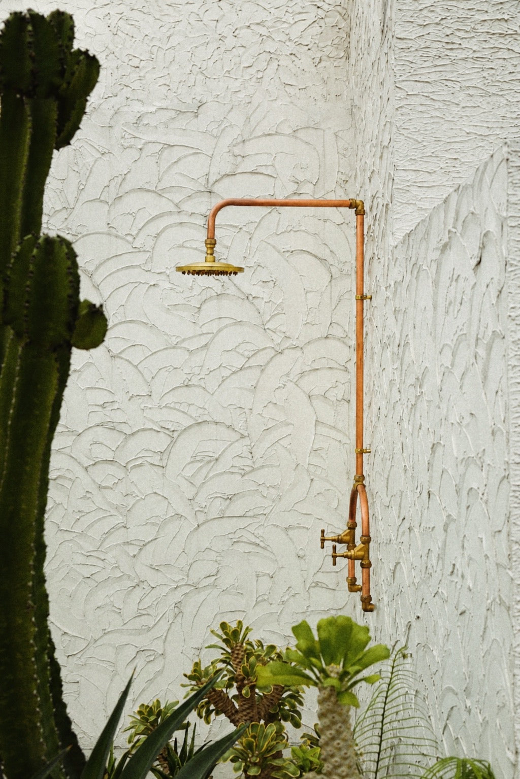 Outdoor Solid Copper Shower - Malibo