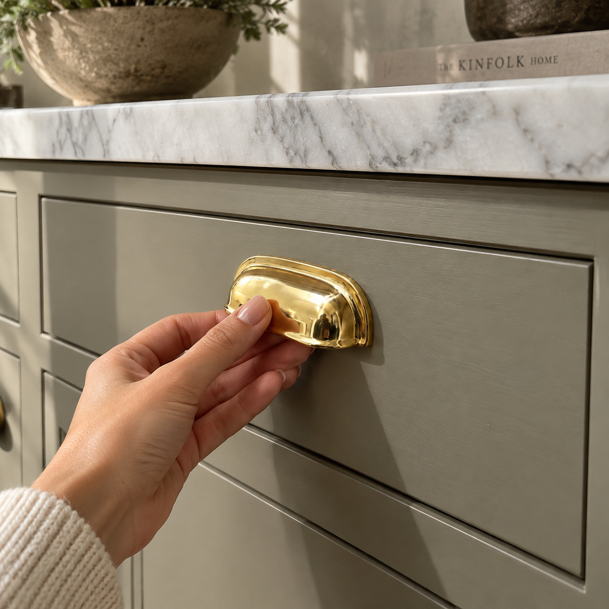 Beverly Cabinet Pull | Solid Unlacquered Brass