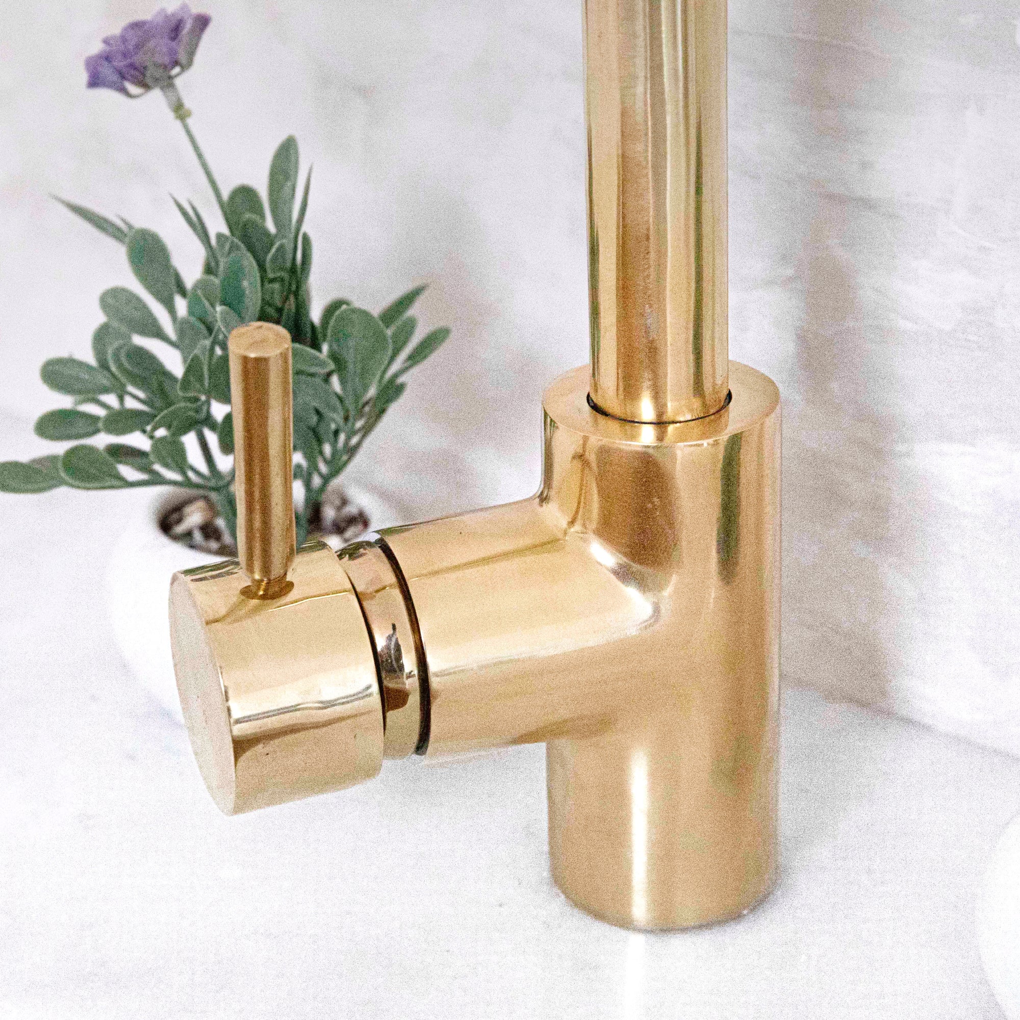 Single Hole Basin Faucet | Brass Basin Faucet | Brasslik