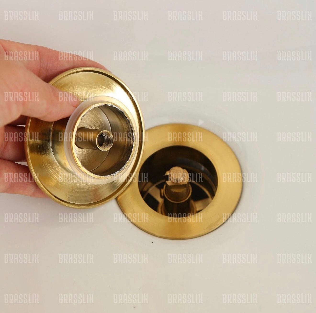 Bathroom Sink Pop-Up Drain with Overflow – US Standard, Unlacquered Brass