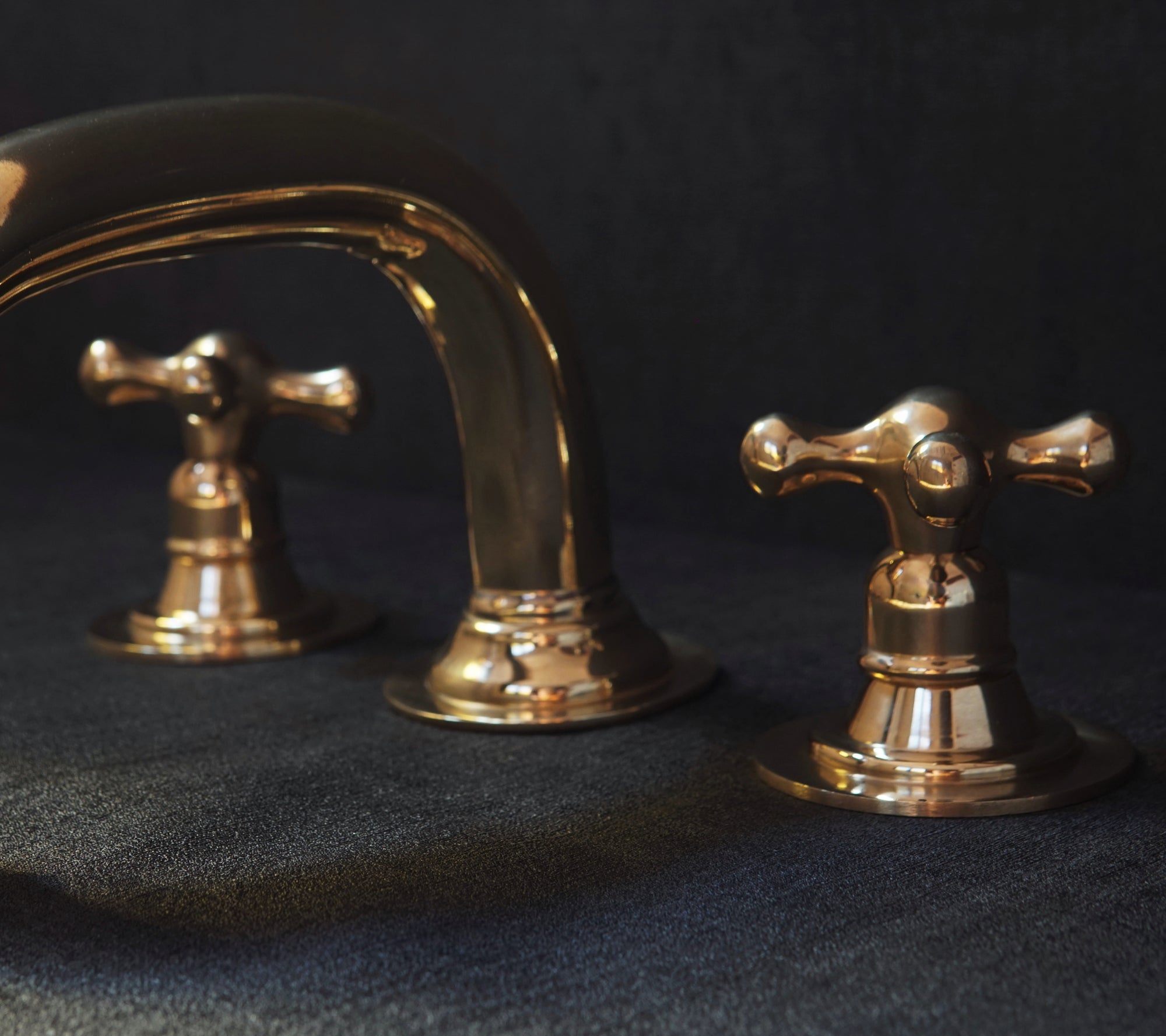 Unlacquered Brass Deck Mounted Faucet - 3 Holes Mounted Bath Faucet