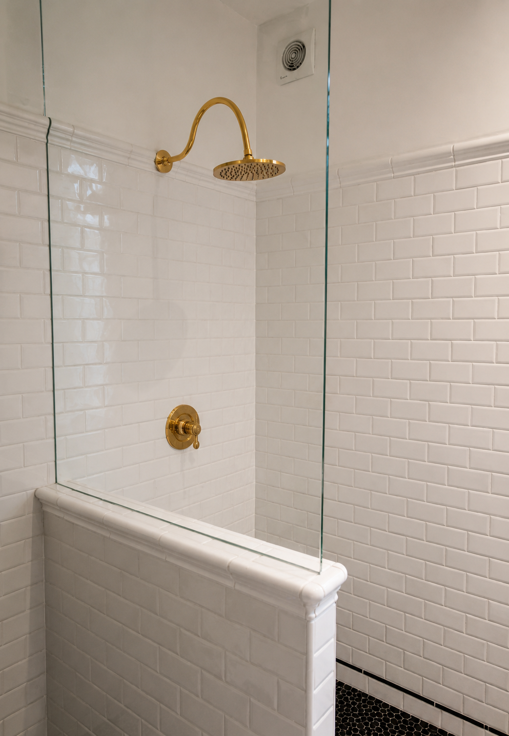 Brass Wall Mount 8 Inch Rainfall Round Shower Faucet with Rough-in Valve and Trim Kit (1.8GPM)