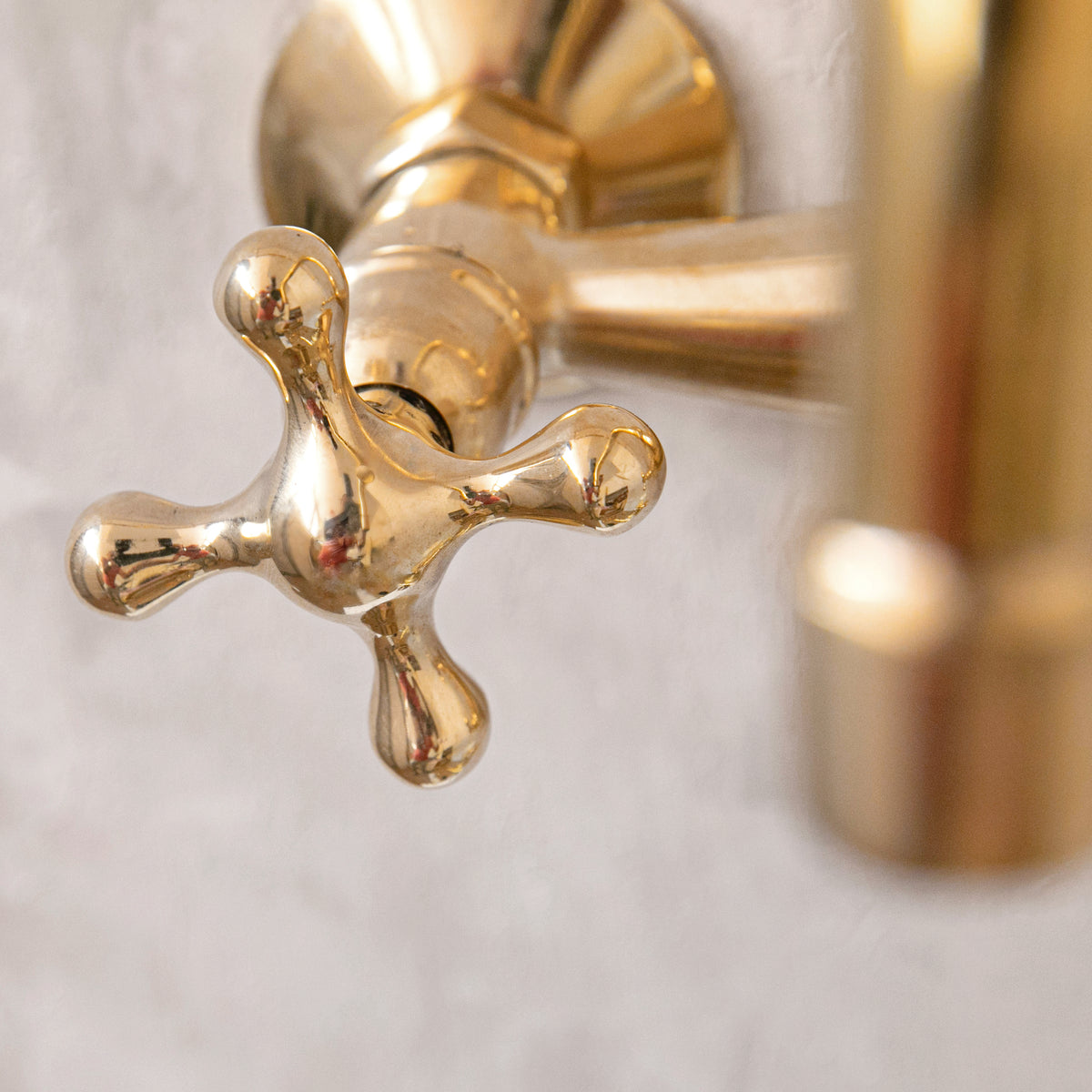 Wall-mounted brass faucet in Da Frico style with four handle options