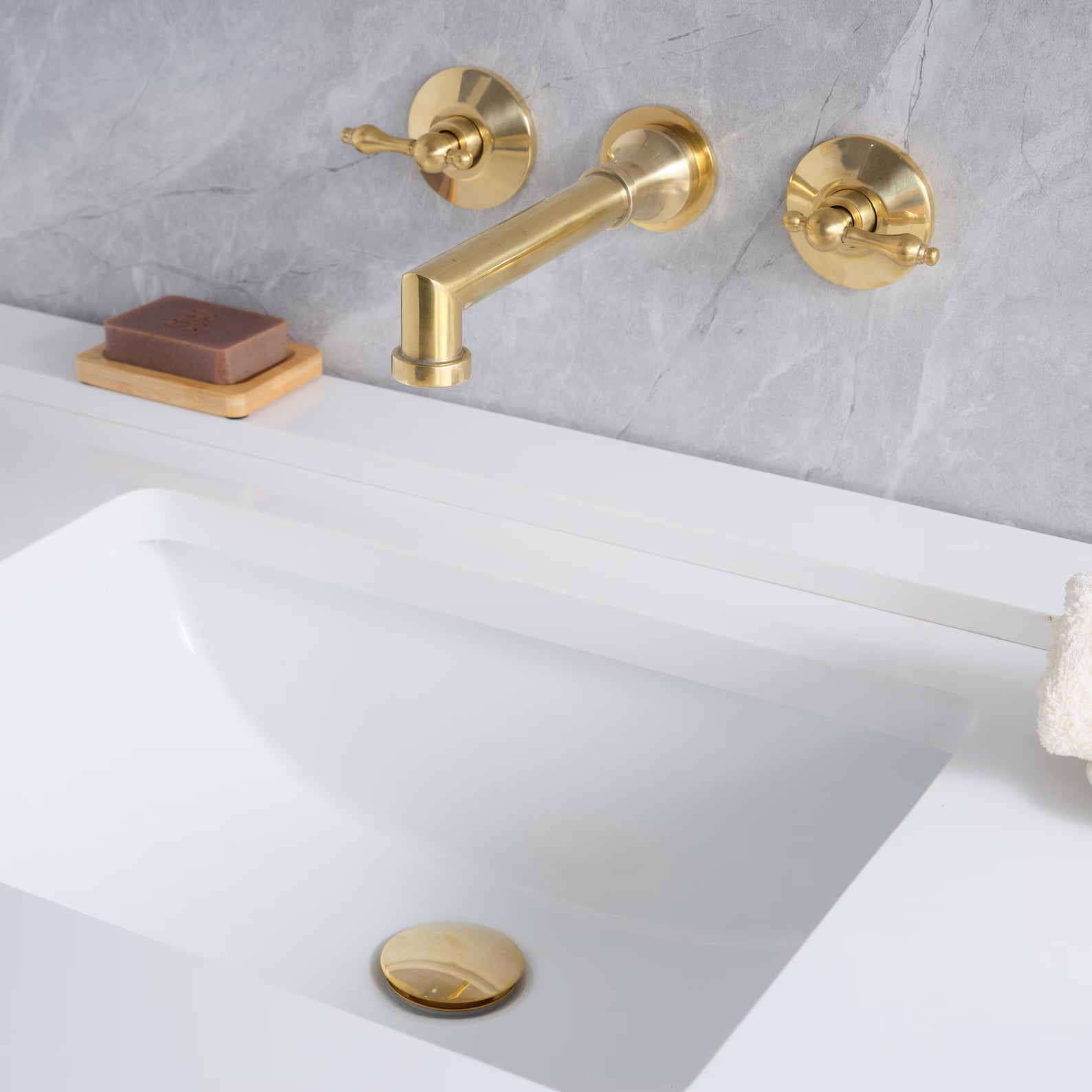 Powder room Brass Wall Mounted Faucet
