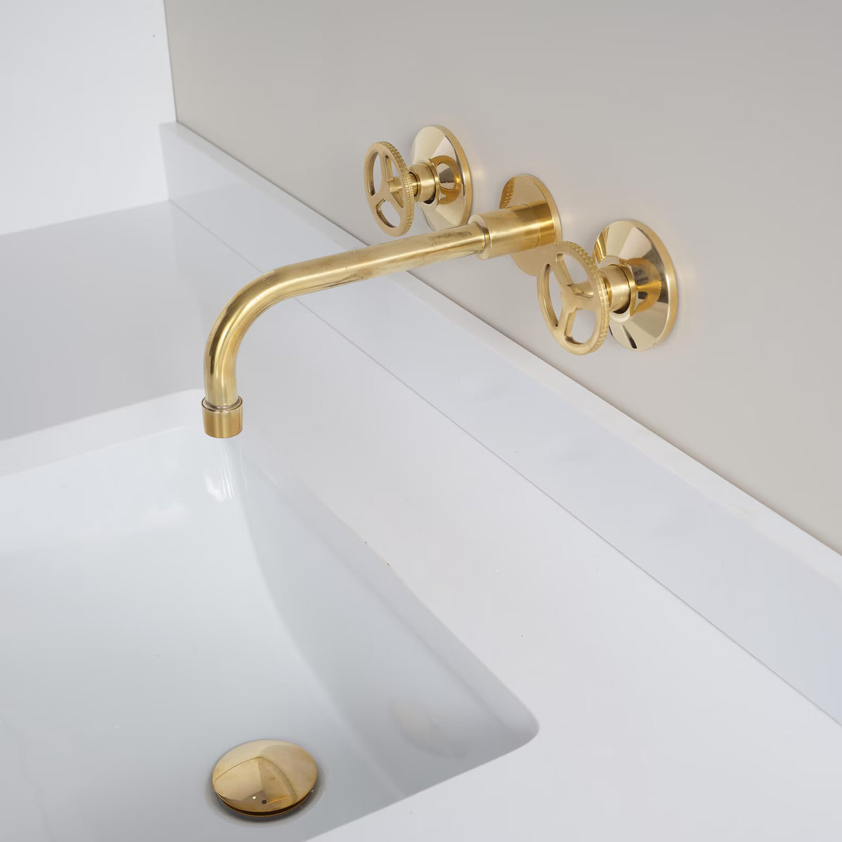 BRS1 solid brass wall-mount bathroom faucet